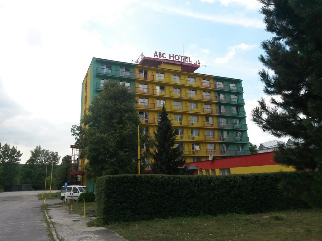 ABC Hotel Neutra Exterior foto